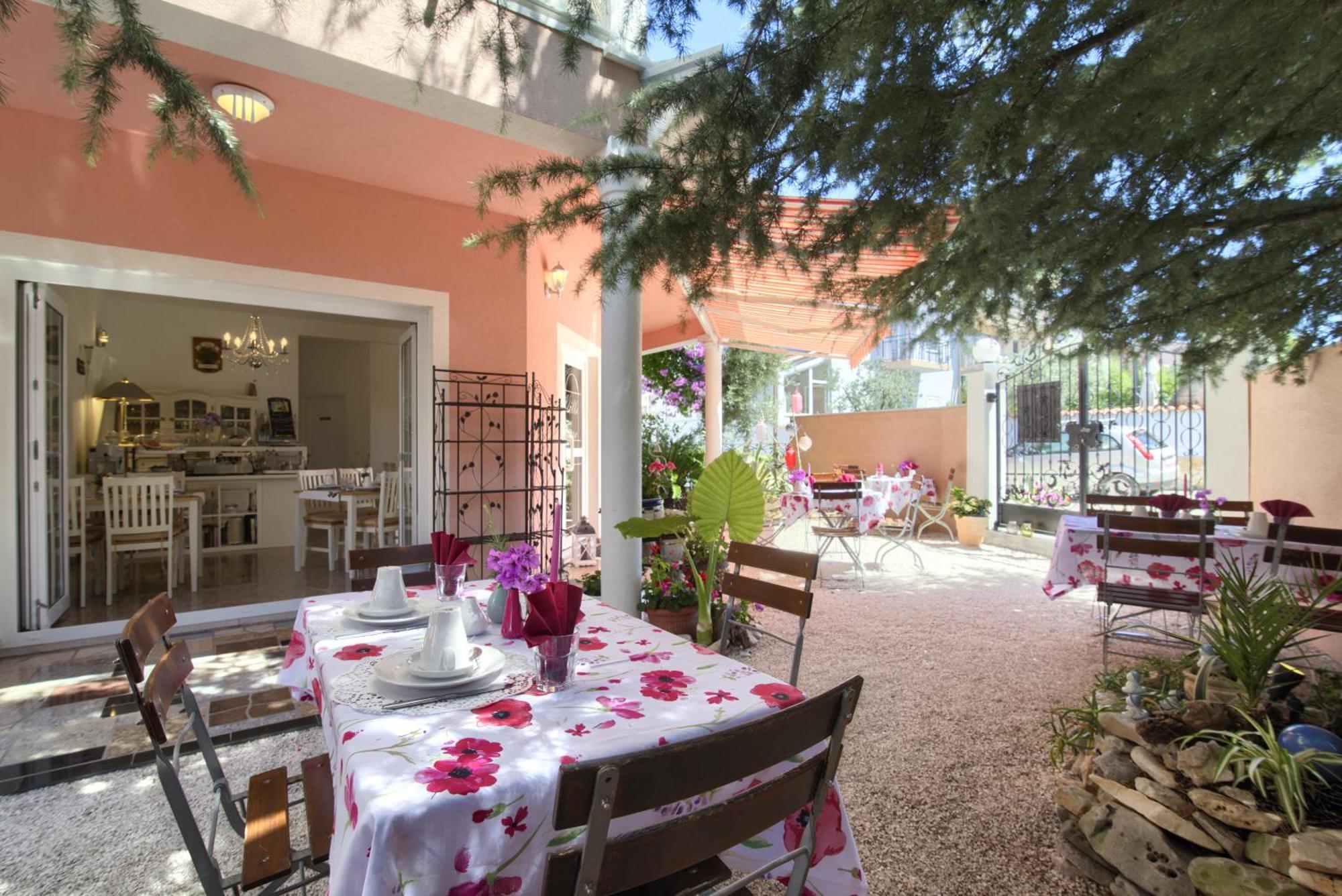 Hotel Villa Vera 2 Fažana Kültér fotó