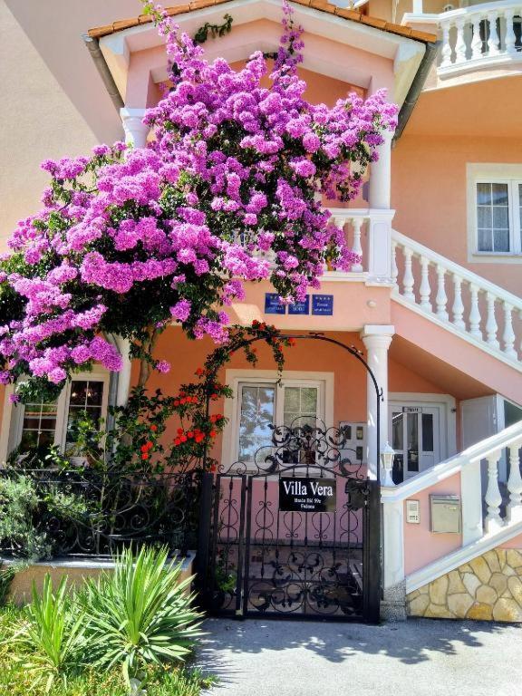Hotel Villa Vera 2 Fažana Kültér fotó